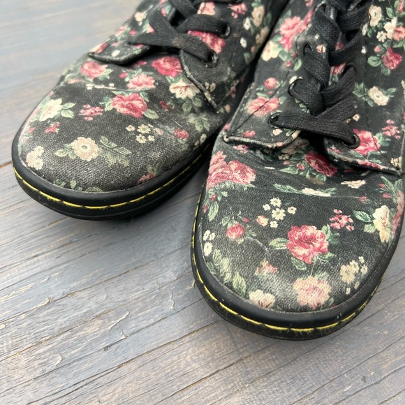Dr. Martens Floral "Hackney" Canvas Flat Boots Size 7 (38) - Picture 4 of 7